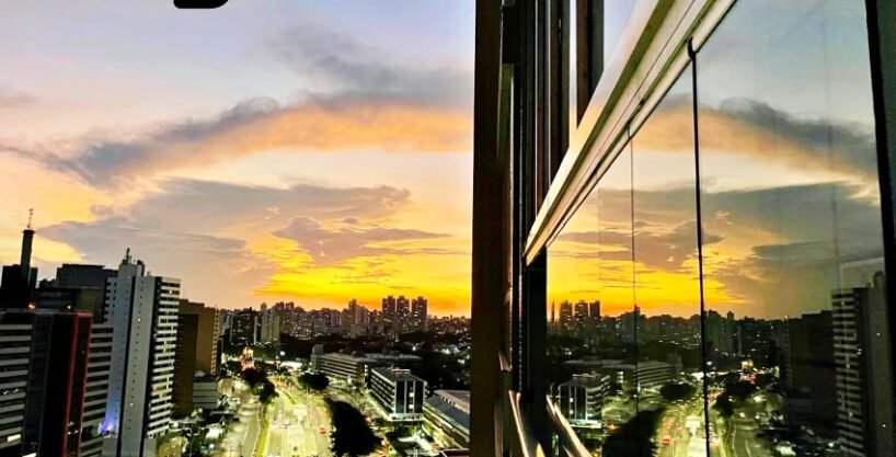 2 suítes + mezanino – 123m² – Itaigara- Salvador