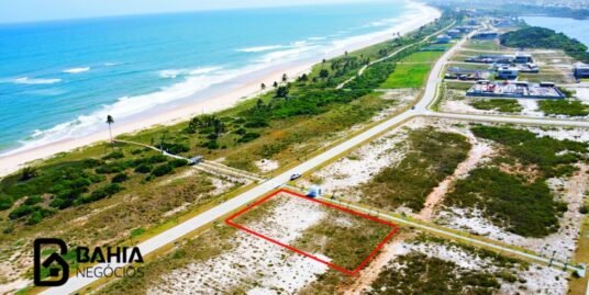 Terreno com 791m² – lado mar – Alphaville Guarajuba – Bahia